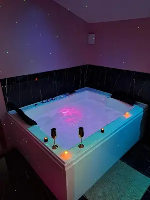 Plan de l'établissement Loveroom - Les suites d'Élise - Suite Élise