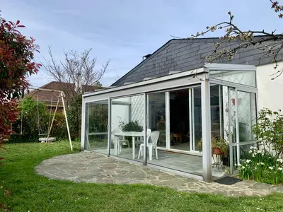 Jardin de l'établissement Maison familiale avec jardin proche Rouen centre