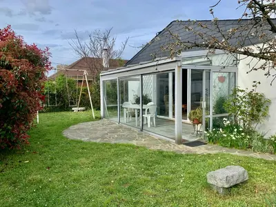 Jardin de l'établissement Maison familiale avec jardin proche Rouen centre