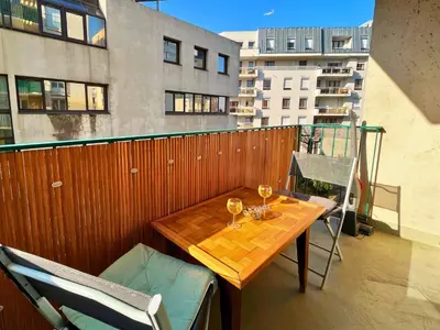 Balcon ou terrasse dans l'établissement La Tour - Tout confort - Hypercentre - Balcon #SirDest