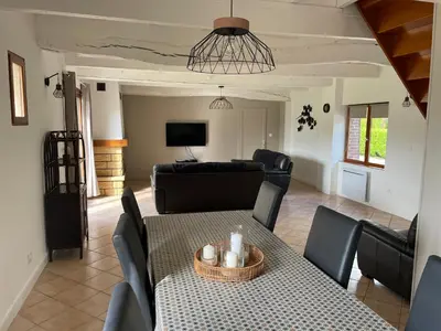 Télévision ou salle de divertissement dans l'établissement Gîte à 10mns du Treport et Criel sur Mer