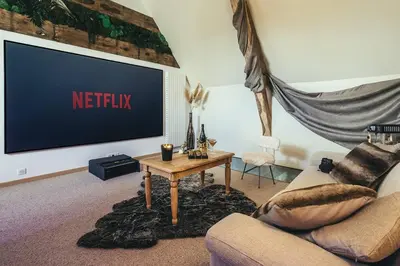 Plan de l'établissement Le Duplex de l'Etoile home cinéma jacuzzi et sauna privatif