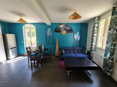 Coin salon dans l'établissement Maison Cosy en Pleine Nature