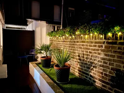 Jardin de l'établissement Soleil levant - T2 avec terrasse proche Gare