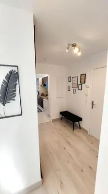 Plan de l'établissement Cosy Home 2 - Spacieux 3 pièces avec parking - 30 min de Paris