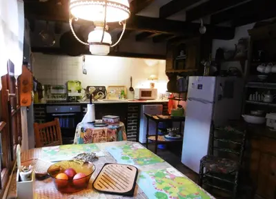 Cuisine ou kitchenette dans l'établissement Holiday House/Gîte