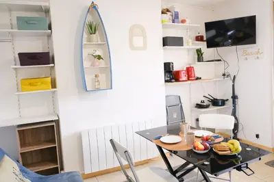 Cuisine ou kitchenette dans l'établissement Le petit Val