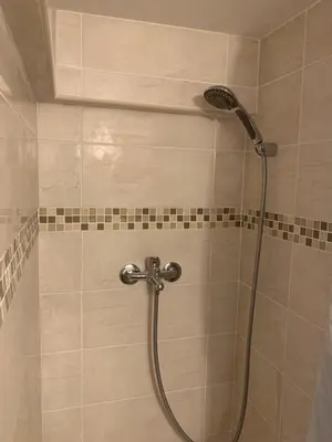 Salle de bains dans l'établissement Logement à 20 min de Paris avec parking gratuit