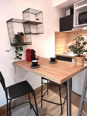 Cuisine ou kitchenette dans l'établissement Studio atypique centre Rouen