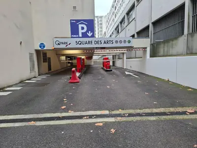 Plan de l'établissement Sous les Etoiles - dans le plus haut gratte-ciel avec parking en sus